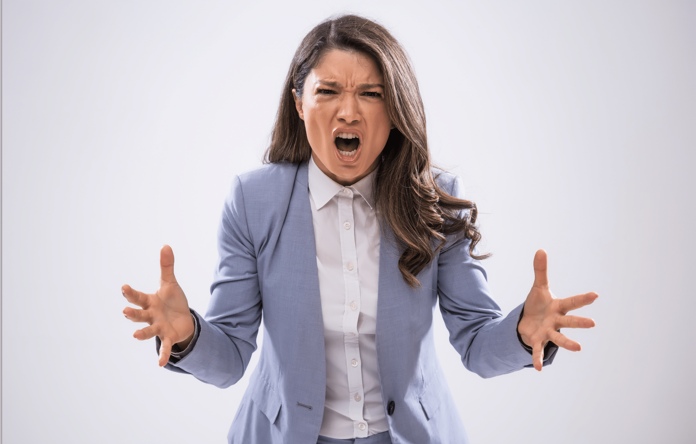 donna che urla, odio, femminismo, femminista