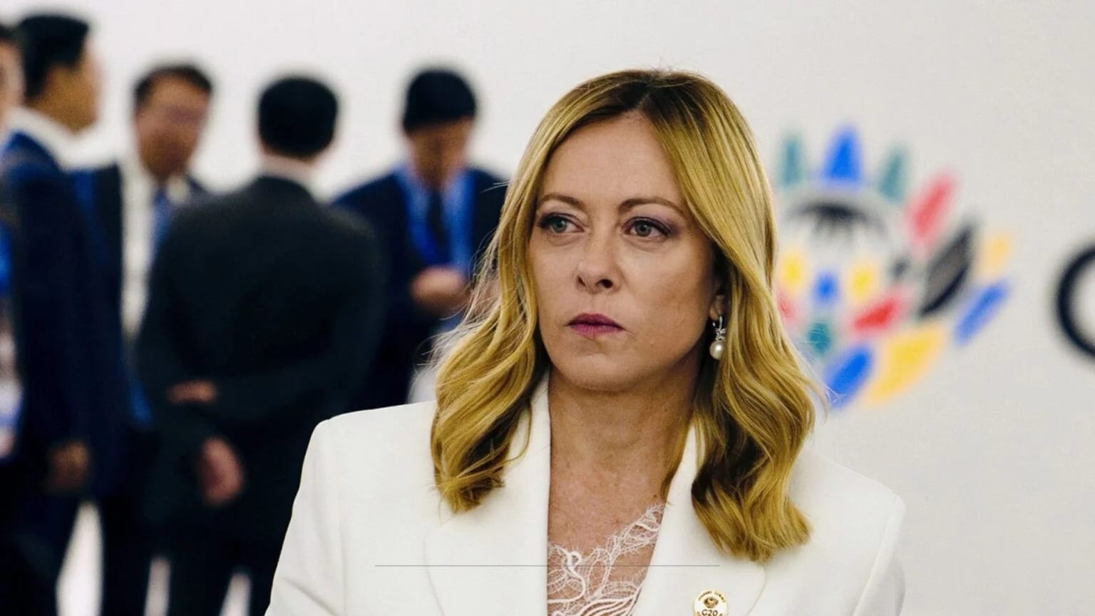 Meloni e l’astuzia che alle urne non pagherà