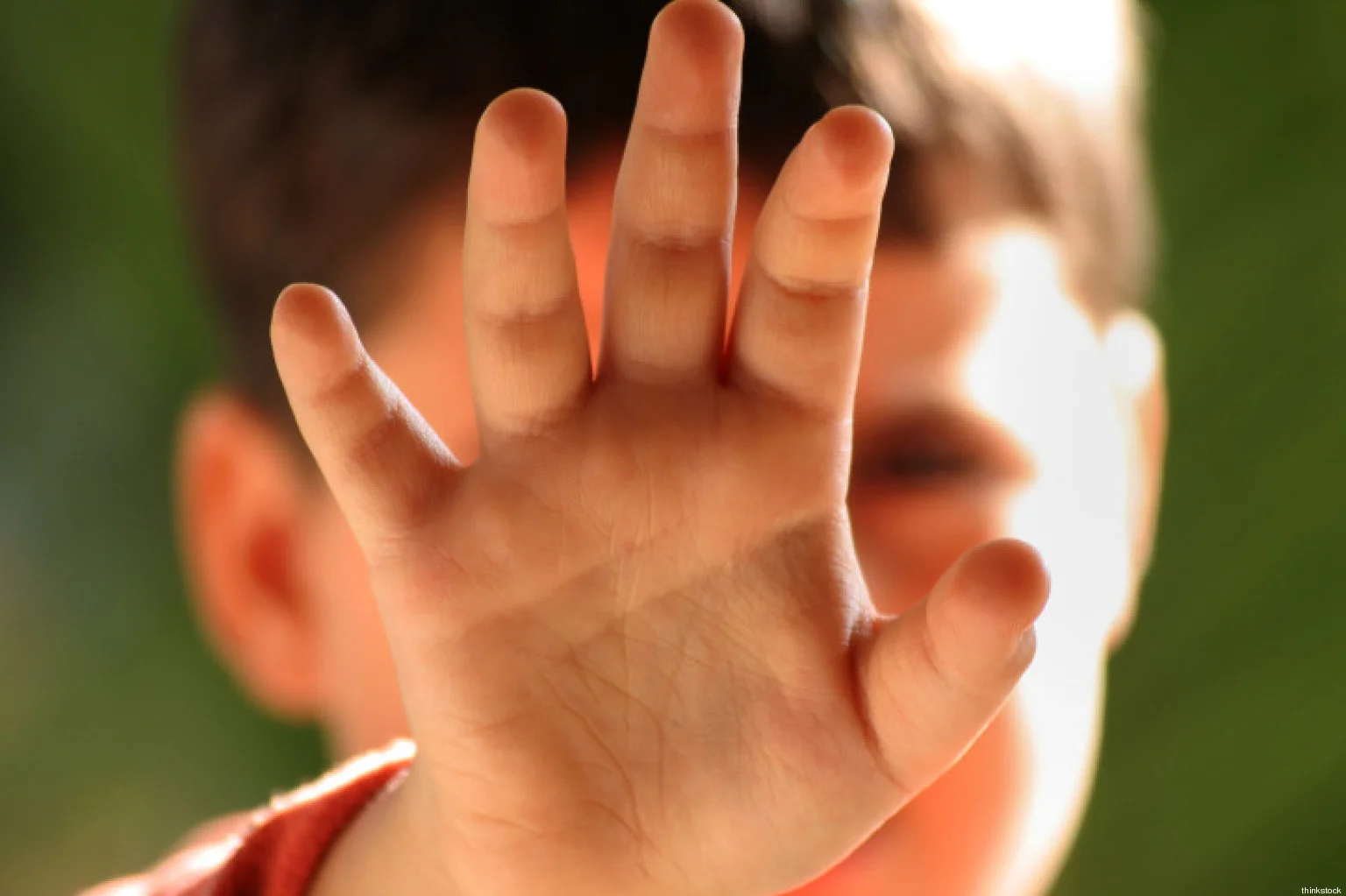 Le violenze "educatrici" che miete piccole vittime 1 bambino, violenza, educatrici